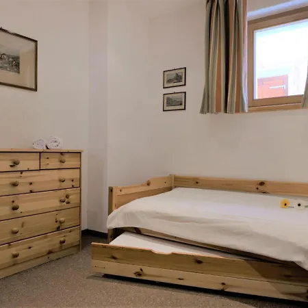 아파트 Chesa Dal Luf B5 By Interhome 실파플라나