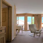 Chesa Dal Luf B5 By Interhome Apartamento